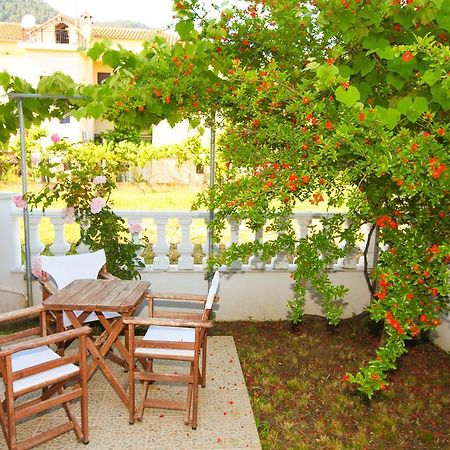 Nereids Apartments&Studios Chrysi Ammoudia Buitenkant foto