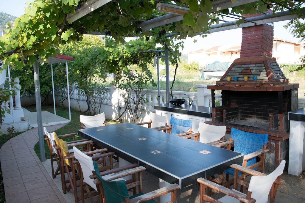 Nereids Apartments&Studios Chrysi Ammoudia Buitenkant foto