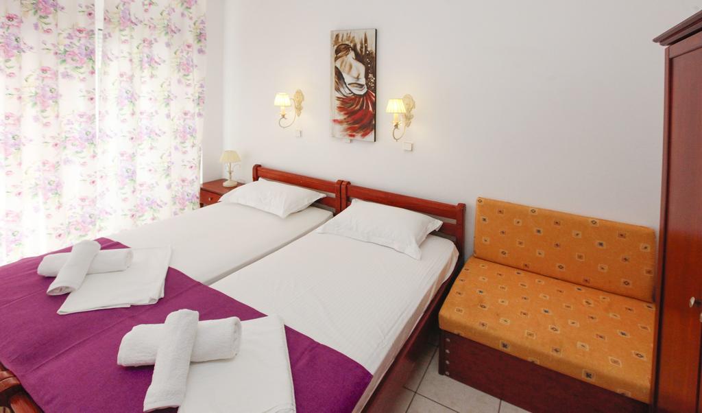 Nereids Apartments&Studios Chrysi Ammoudia Buitenkant foto
