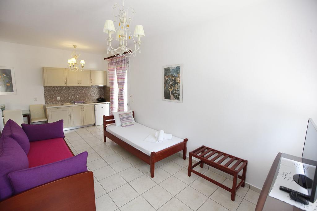 Nereids Apartments&Studios Chrysi Ammoudia Buitenkant foto